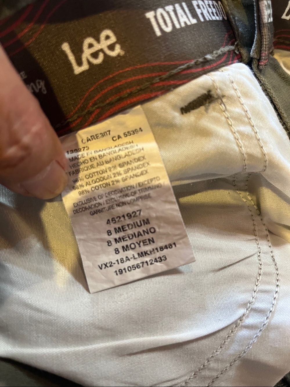 Lee Total Freedom 8 Med Olive Green Jean shorts 7“ inseam - Picture 4 of 5